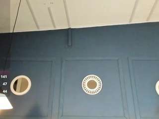 niicolee-brownn webcam