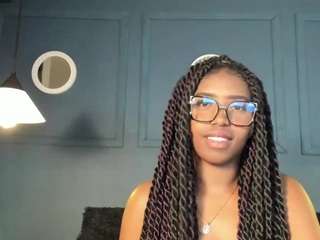 niicolee-brownn webcam