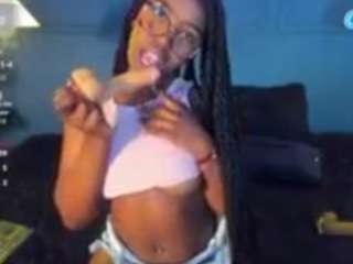 niicolee-brownn webcam