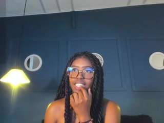 niicolee-brownn webcam