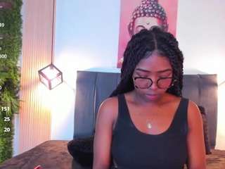 niicolee-brownn webcam