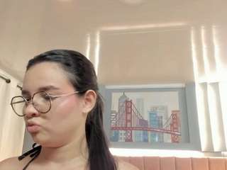 alys-baker webcam camsoda model stream image