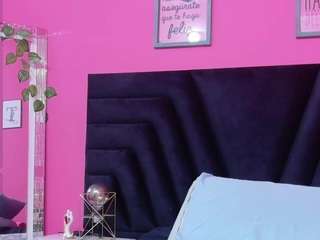 blacksweetiee's CamSoda show and profile