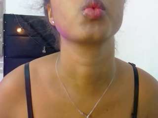 blacksweetiee live webcam show