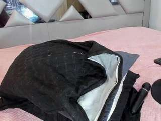 nahomii-hill Live Webcam on CamSoda