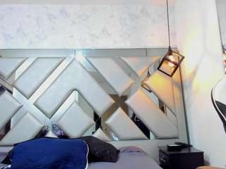 nahomii-hill Live Webcam on CamSoda