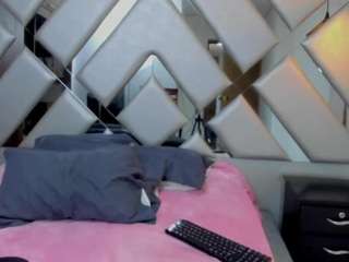 nahomii-hill Sex Cam Show