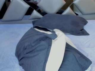 Nahomii-Hill live webcam show