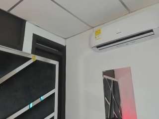 rubyxht Live Webcam on CamSoda