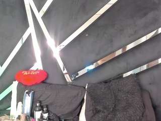 Live cam show with rubyxht