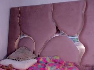 le modèle sofiacandyxht est en webcam porno dans un show sur le site camsoda, il possède les tags suivants: ahegao,pussy,handjob,horny,latina,lovense,lush,moaning,natural,nature,public,shaved pussy,fingers,spank,squirt,squirter,strip,tattoos,tease,teen 18