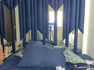 SofiacandyXht's Live Sex Cam Show