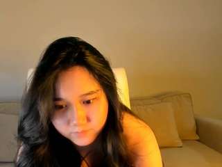 yoonashina webcam model