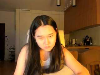 yoonashina webcam