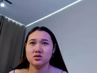 yoonashina's Live Sex Cam Show