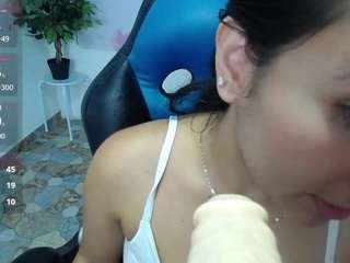 maylin-horny19