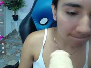 maylin-horny19