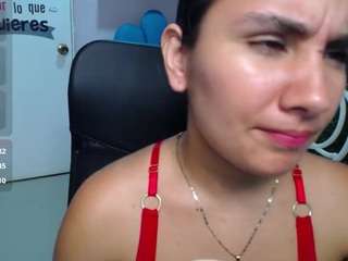 maylin-horny19