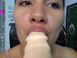 maylin-horny19