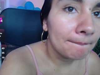 maylin-horny19