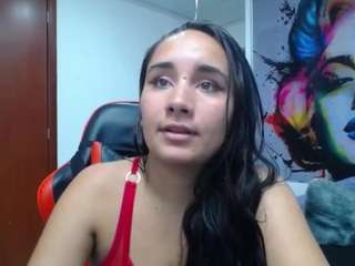 maylin-horny19's CamSoda show and profile