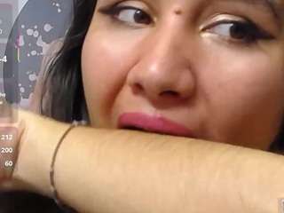 maylin-horny19 webcam