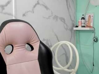 maylin-horny19