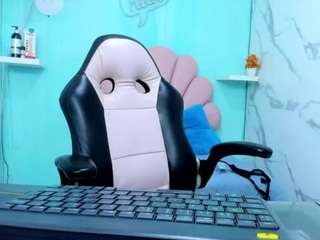 maylin-horny19