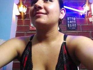 maylin-horny19