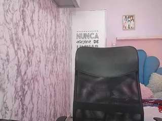 maylin-horny19