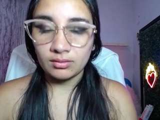 maylin-horny19