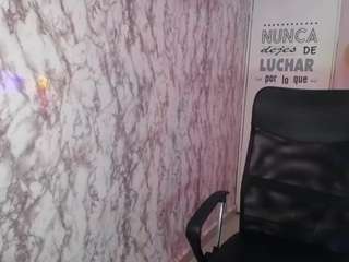 maylin-horny19