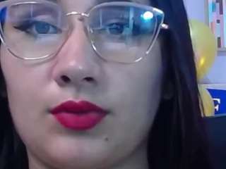 maylin-horny19's live room