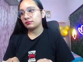 maylin-horny19