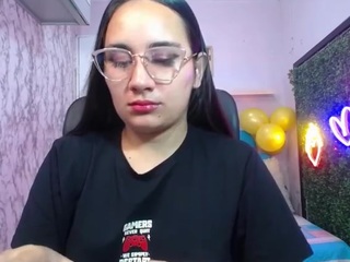 maylin-horny19