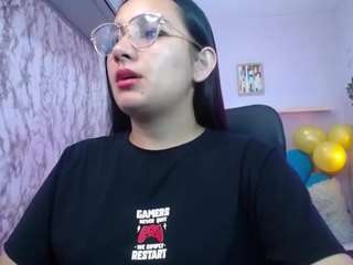 maylin-horny19
