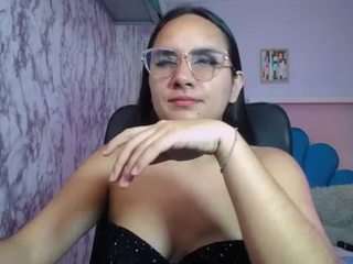 maylin-horny19