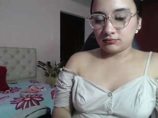 maylin-horny19