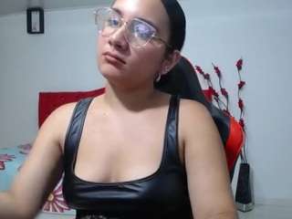 maylin-horny19