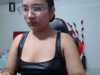 maylin-horny19