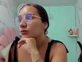maylin-horny19