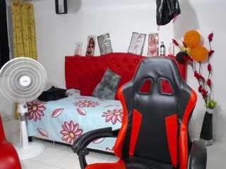 maylin-horny19