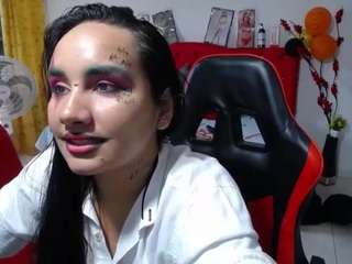 maylin-horny19