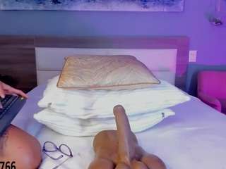 ashly-hills Sex Cam Show