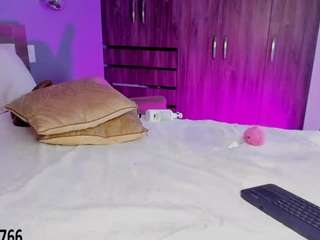 le modèle ashly-hills est en webcam porno dans un show sur le site camsoda, il possède les tags suivants: ahegao,orgasm,full nudity,amateur,joi,lovense,lush,natural,pussy,fingering,role play,shaved pussy,spank,tattoos,tease,toys,twerk,flashing,gagging,fetish