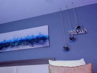 ashly-hills live webcam show