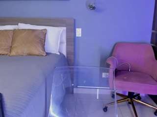 ashly-hills live cam preview