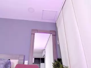 ashly-hills's Live Sex Cam Show
