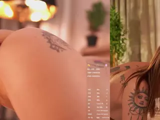 Elizabeth and Ember's Live Sex Cam Show