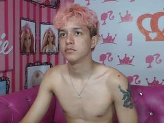 jisus-cat Live Webcam on CamSoda